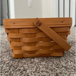 Longaberger basket + 2 plastic basket weave liners.